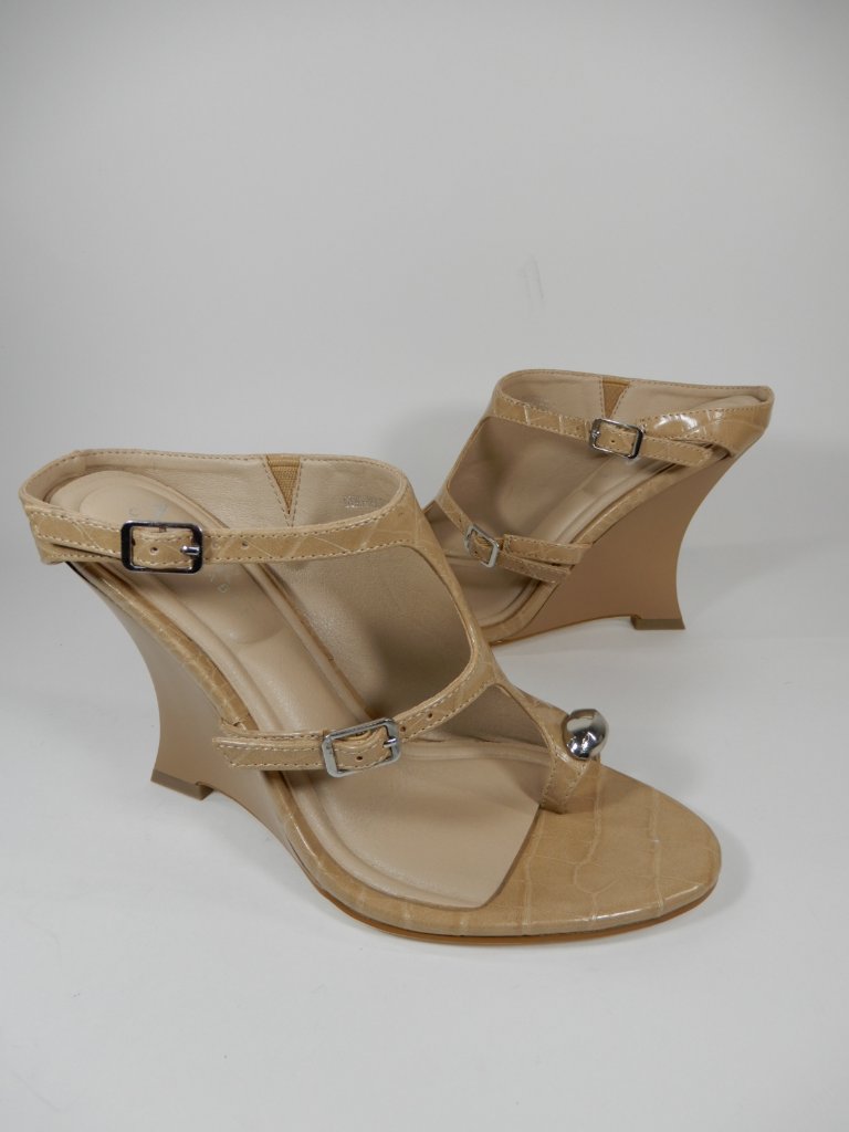 Akira Gold Gino Wedge Heel Sandals Size 8 Nude Croc Faux Leather New — image 3 of 8